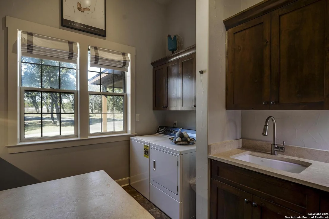 Photo of 107 LEGACY POINTE