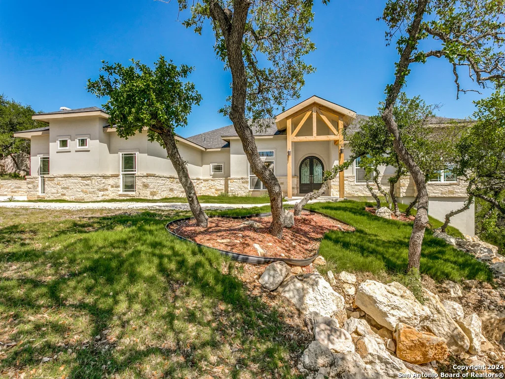 Photo of 929 MOONLIGHT DR