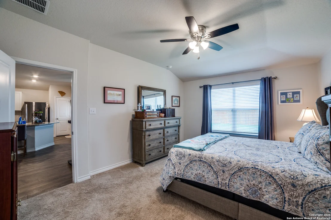 Photo of 414 SABINE RIV