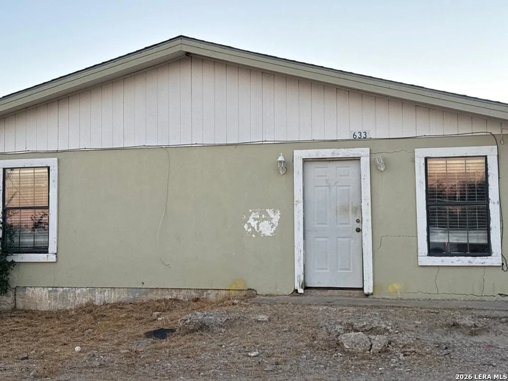 Photo of 633 Molina Loop