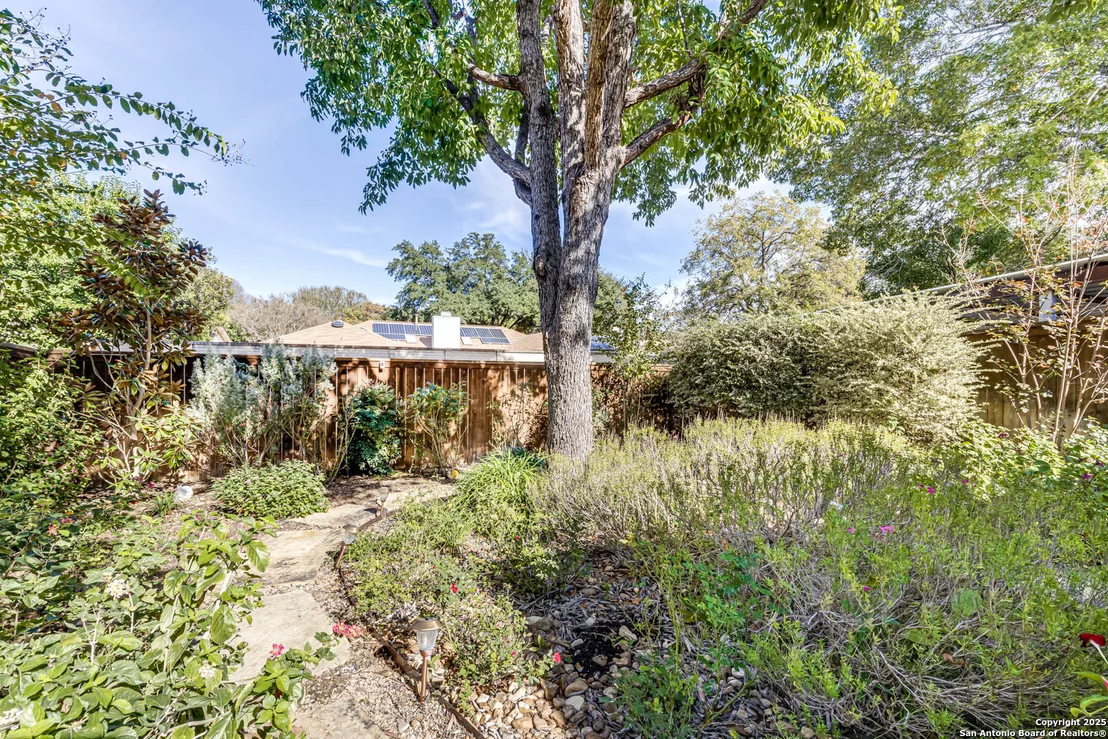 Photo of 13738 Wilderness Pt