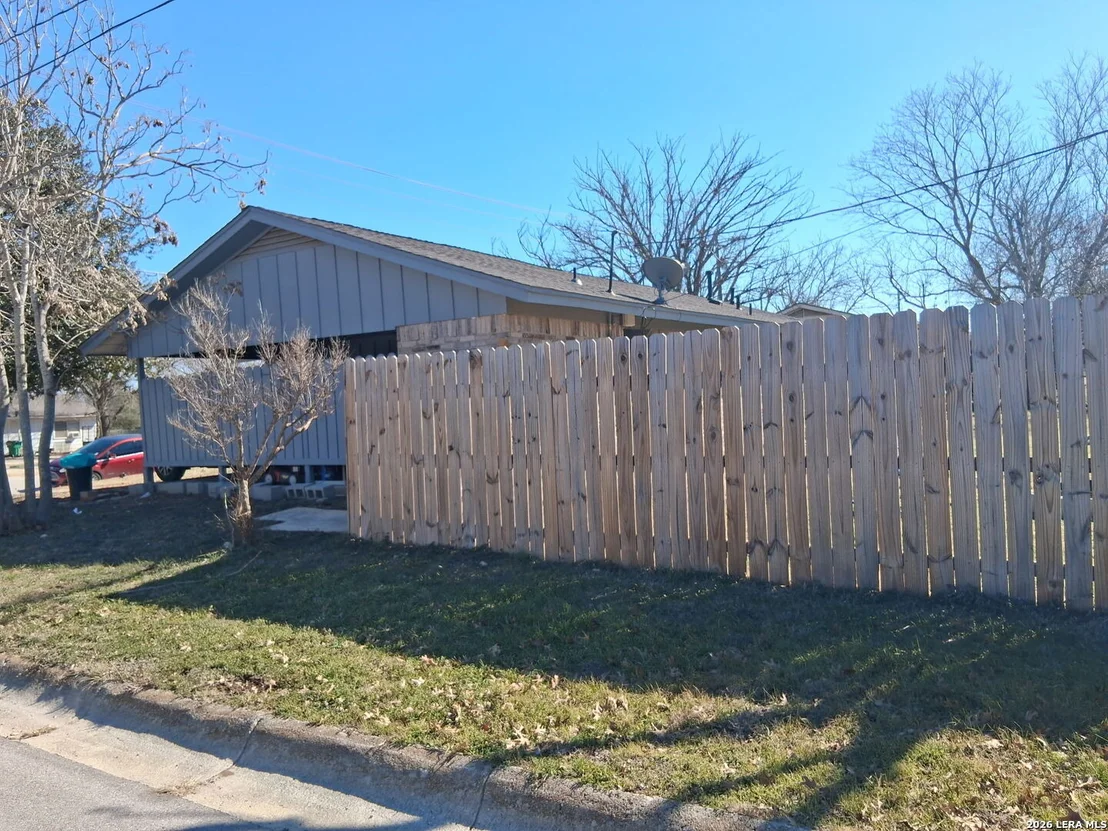 Photo of 902 Georgetown