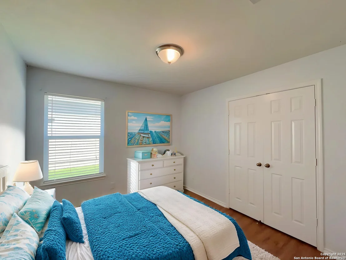 Photo of 4418 Semora Oak