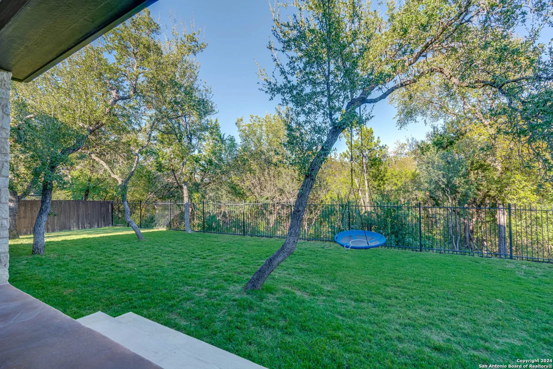Photo of 17814 HILLSEDGE