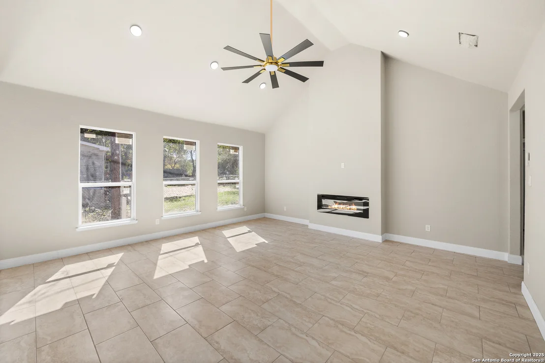 Photo of 23102 Shady Forest