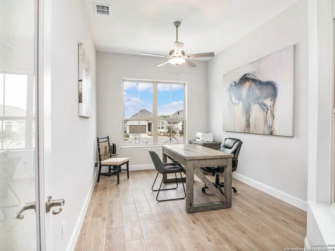 Photo of 712 Pond Bluff