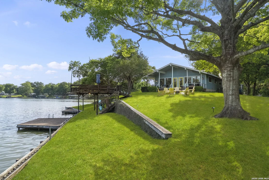 Photo of 669 Mary Blvd