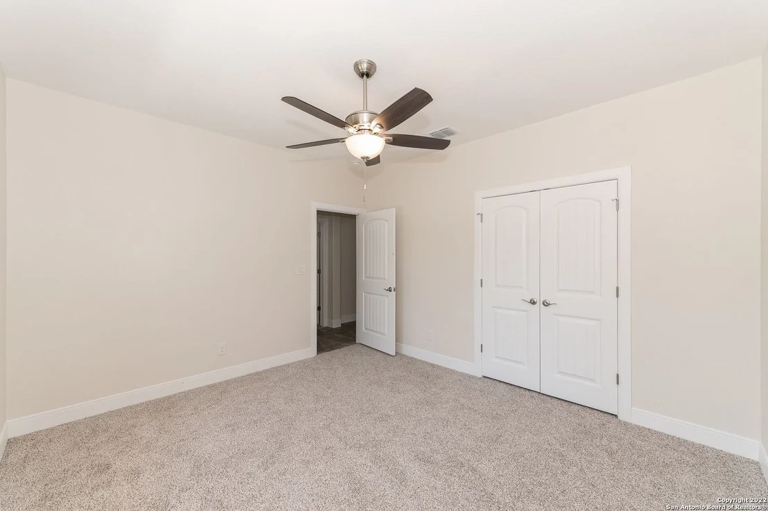 Photo of 677 CIRCLEVIEW DR