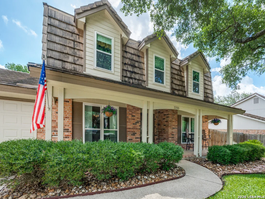Photo of 2255 Encino Loop