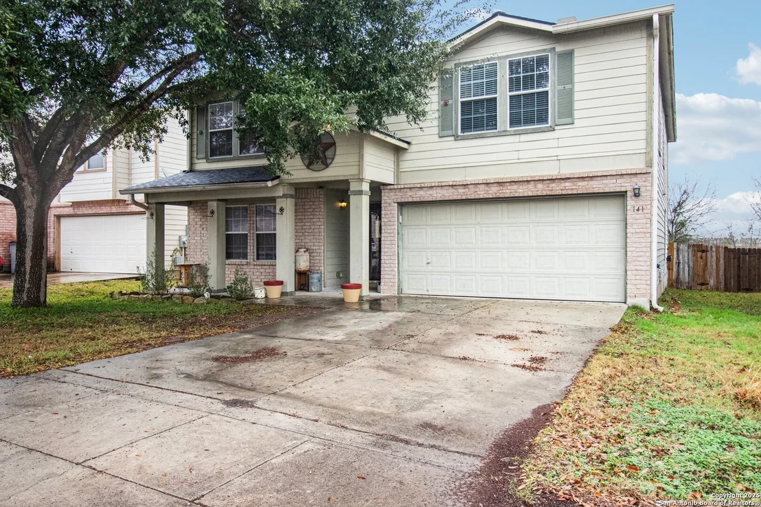 Photo of 141 GATEWOOD FLS