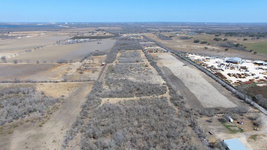 Photo of 44± AC S Loop 1604 E