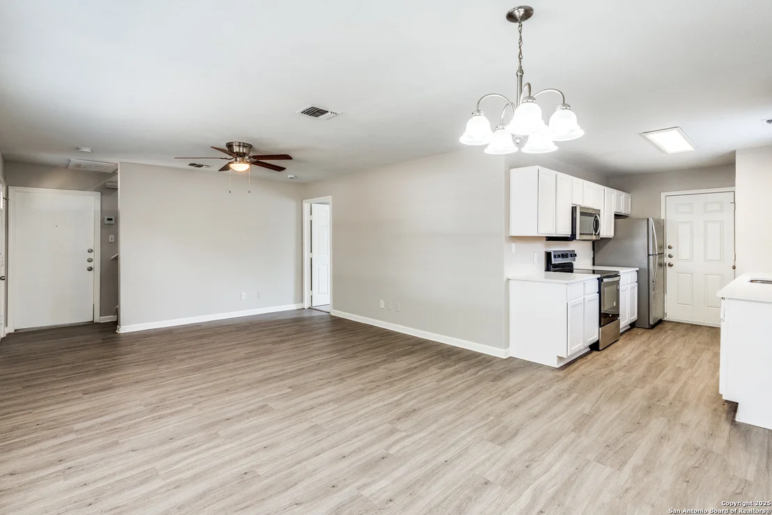 Photo of 9722 Spruce Ridge
