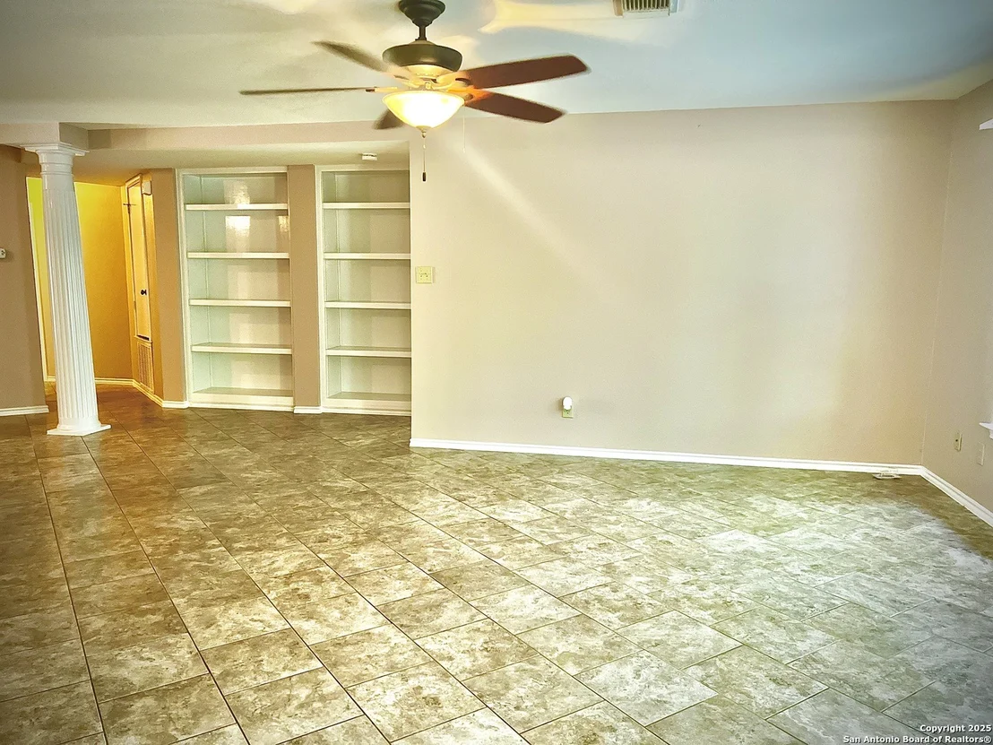 Photo of 2563 Chasefield