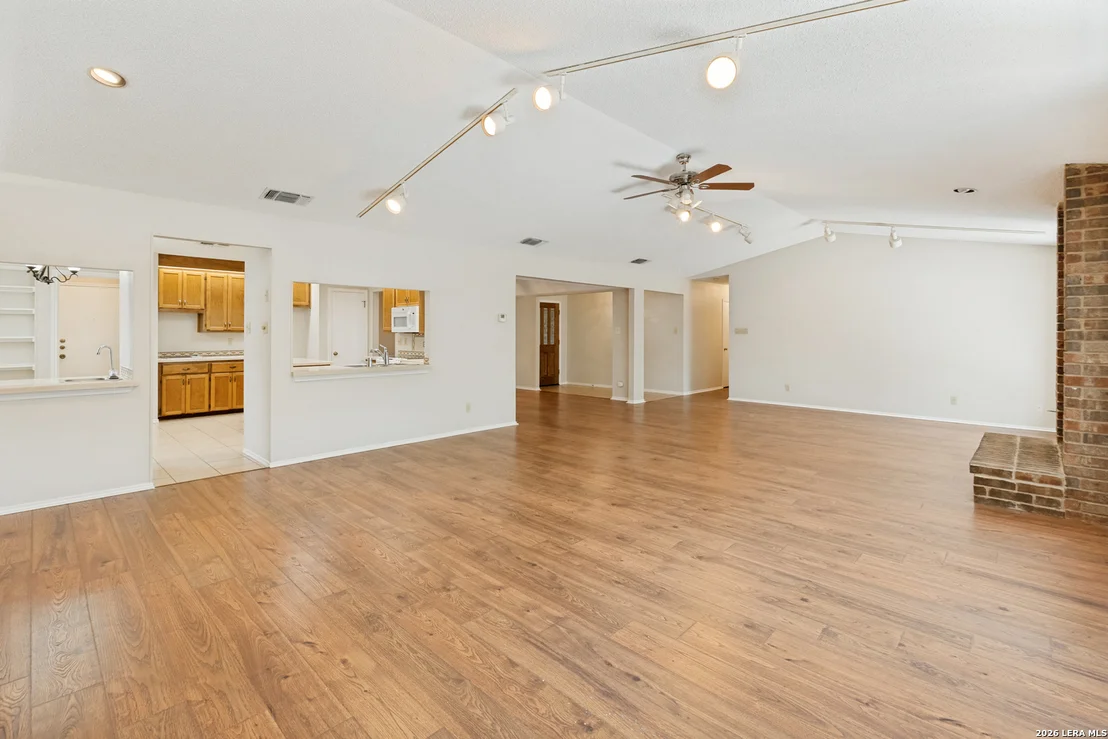 Photo of 13706 Oak Pebble