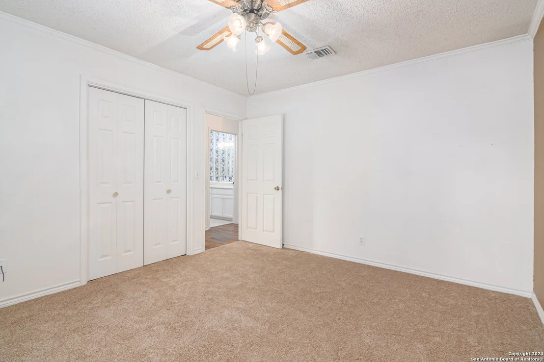 Photo of 129 NUECES LN