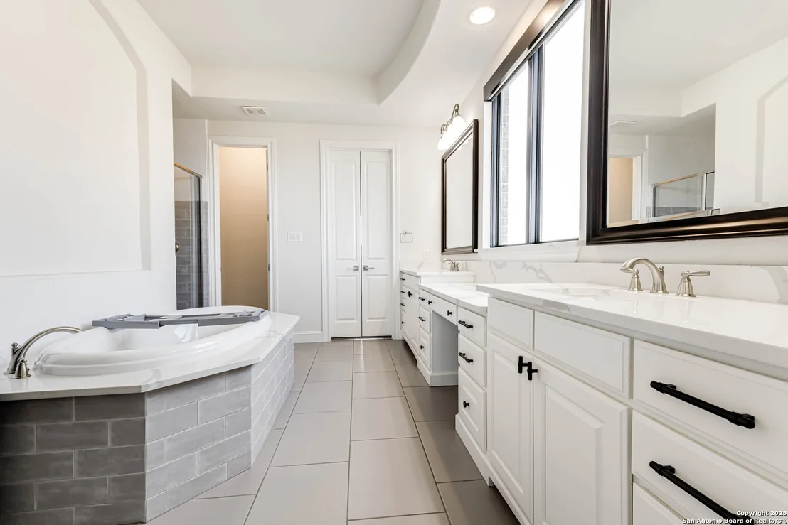 Photo of 8027 Vanity Hill