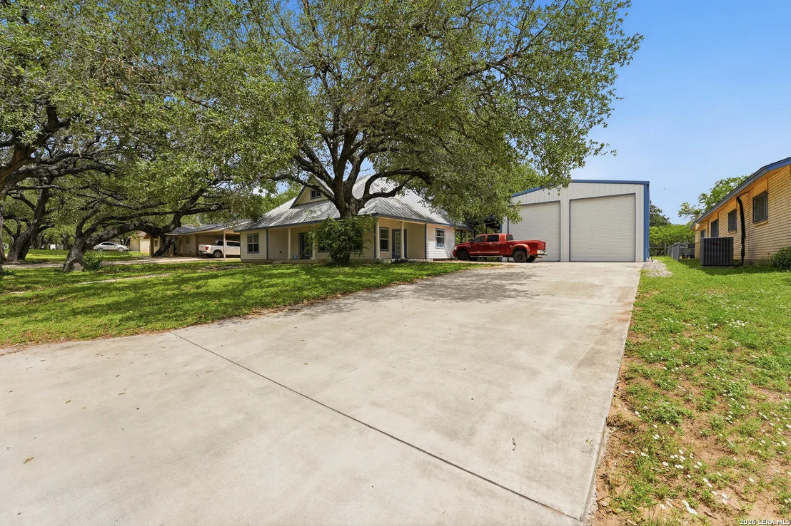 Photo of 325 Sollock