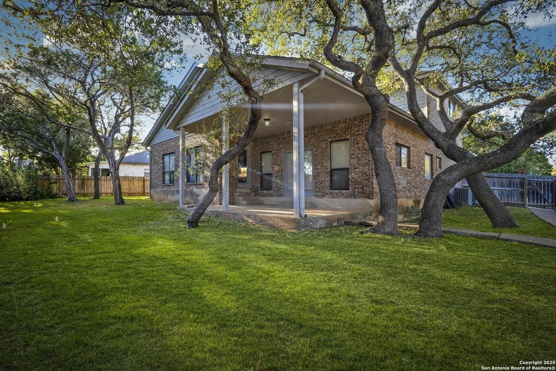 Photo of 1603 Hawks Ridge