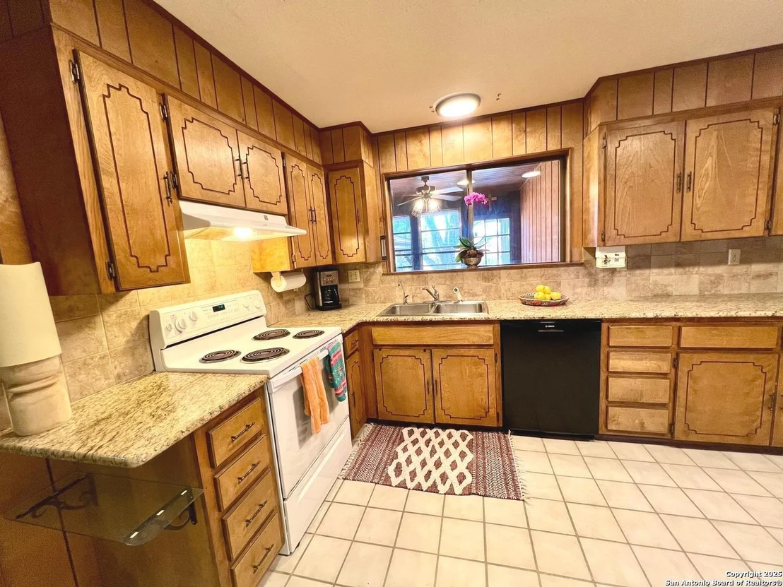 Photo of 433 Fort Clark Rd