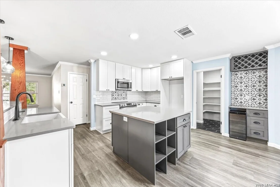 Photo of 8502 Park Olympia