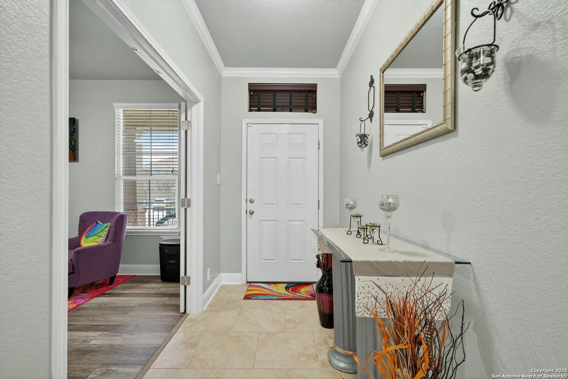 Photo of 108 White Rock