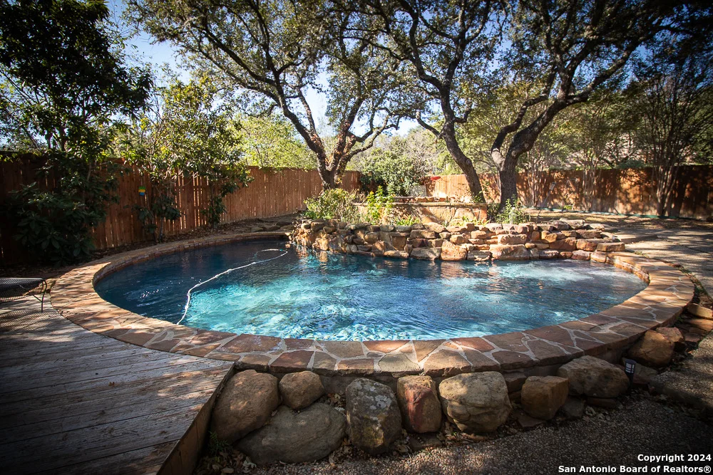 Photo of 8526 FAIRWAY TRACE DR