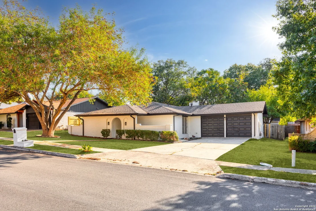 Photo of 5930 Forest Ridge