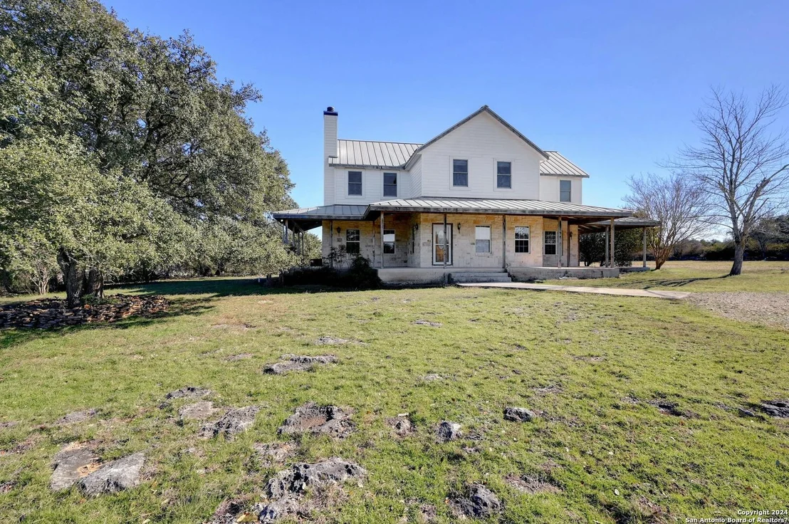 Photo of 1061 Cascade Trail
