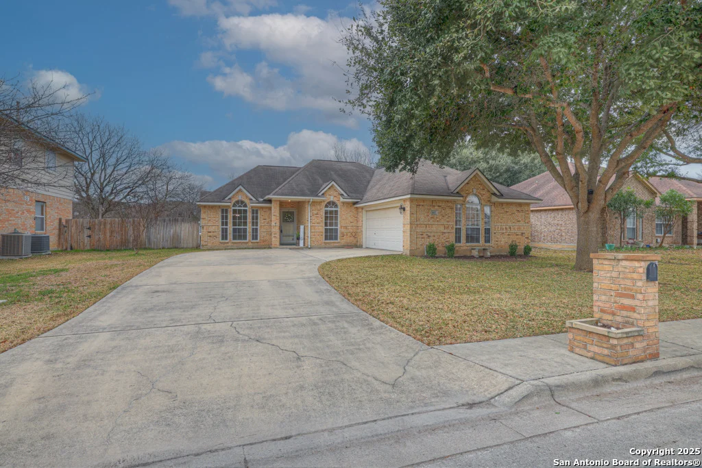 Photo of 461 WALNUT HEIGHTS BLVD