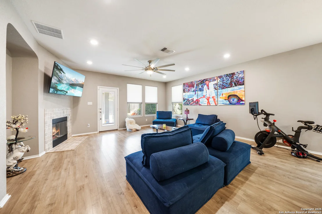 Photo of 4435 Sebastian Oak