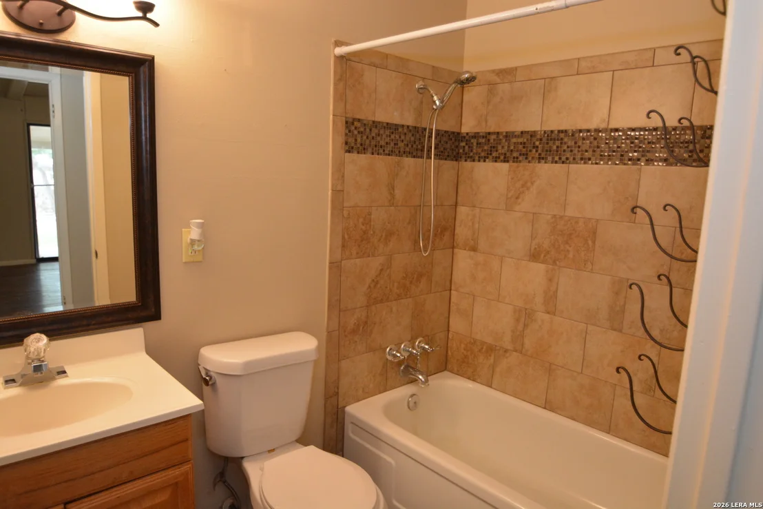 Photo of 823 Highgate