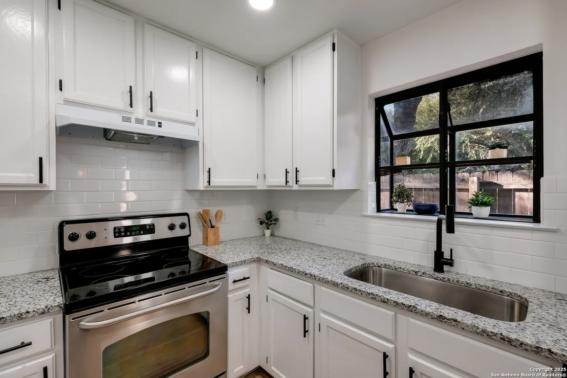 Photo of 1402 Brook Meadow