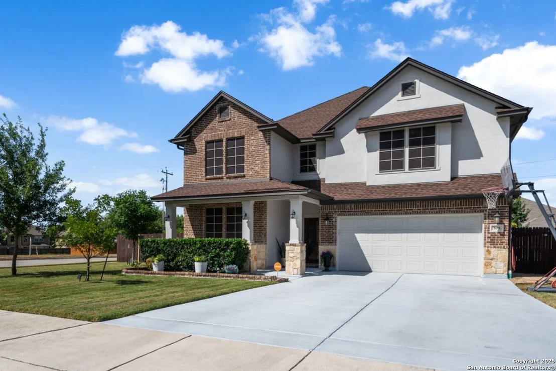 Photo of 505 Saddle Hill