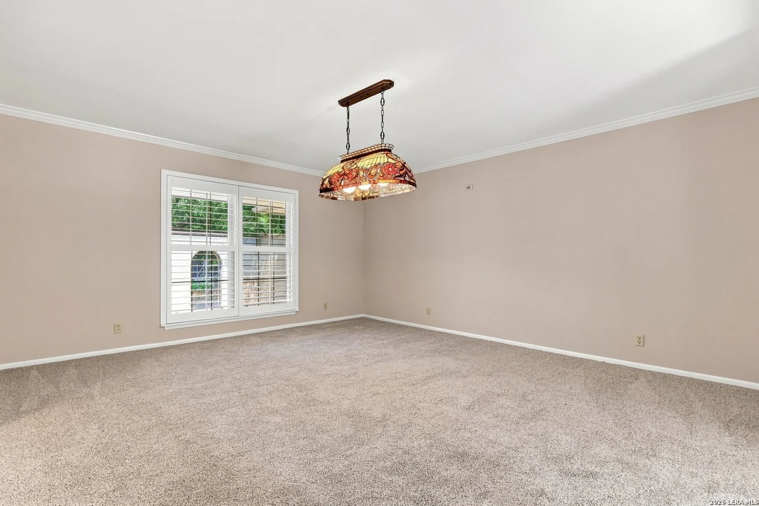 Photo of 102 IRONGATE RD