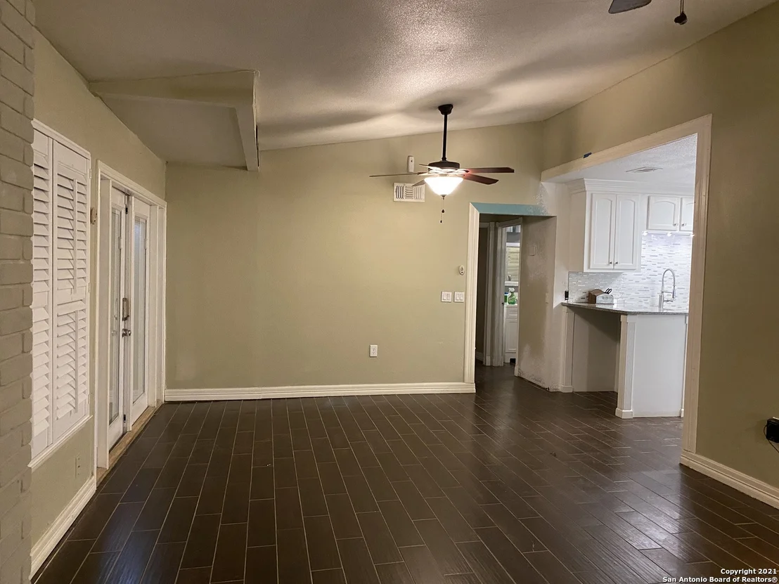 Photo of 9690 SOUTH BND
