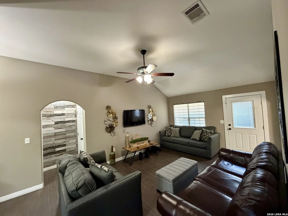 Photo of 227 Paso Caballero