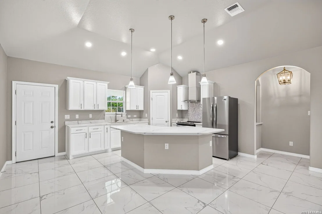 Photo of 8116 Ventura Blvd