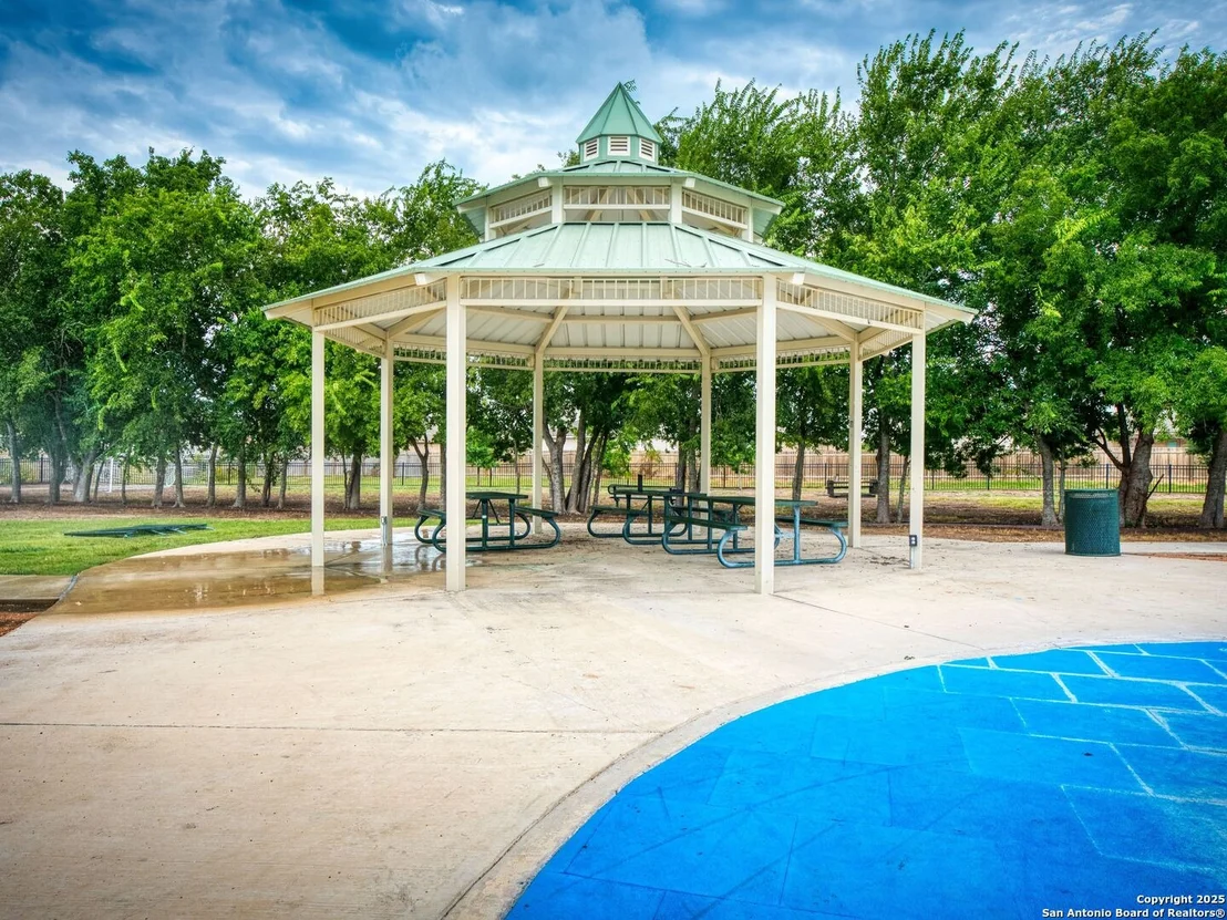 Photo of 731 Veloway Trail
