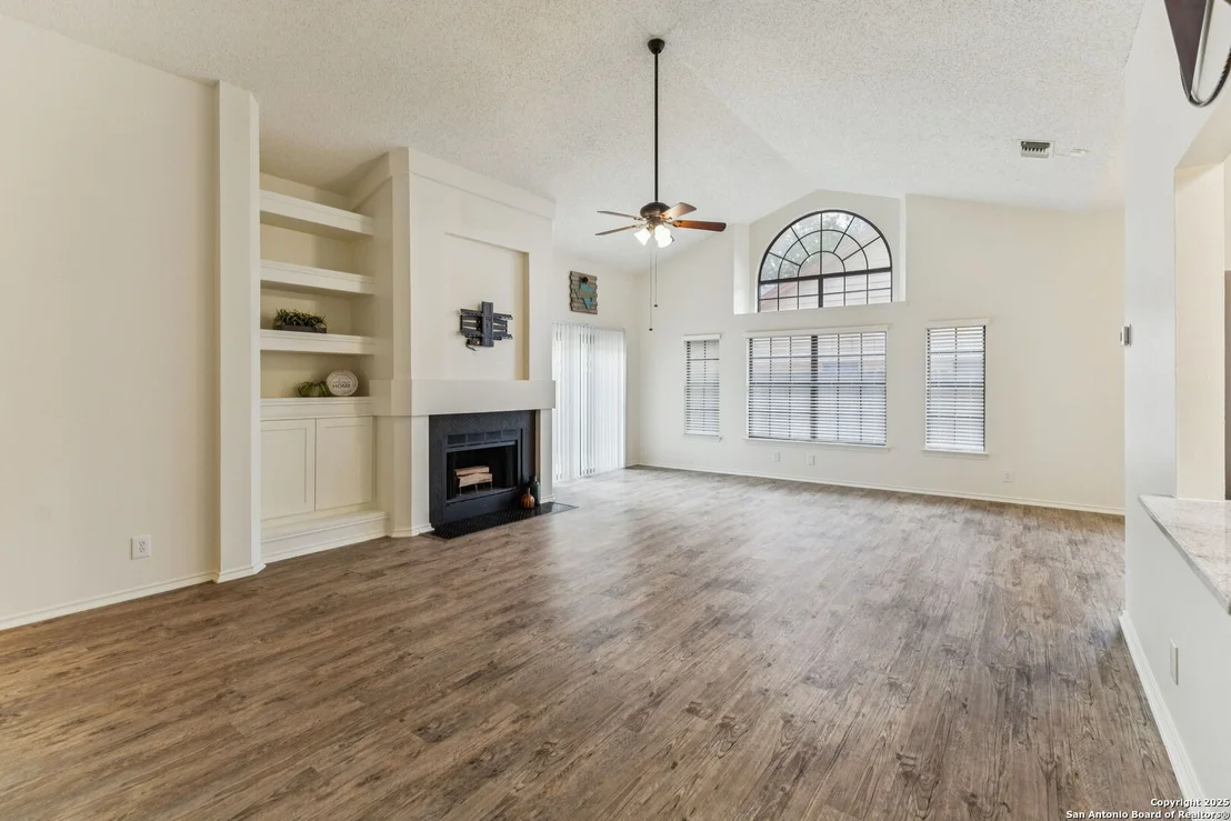Photo of 7009 Jefferson Ridge