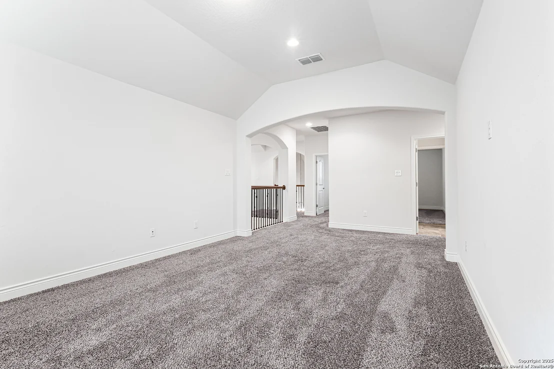 Photo of 427 Evans Oak