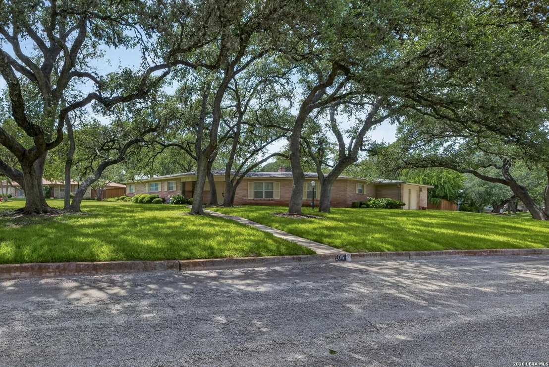 Photo of 105 DORIS DR