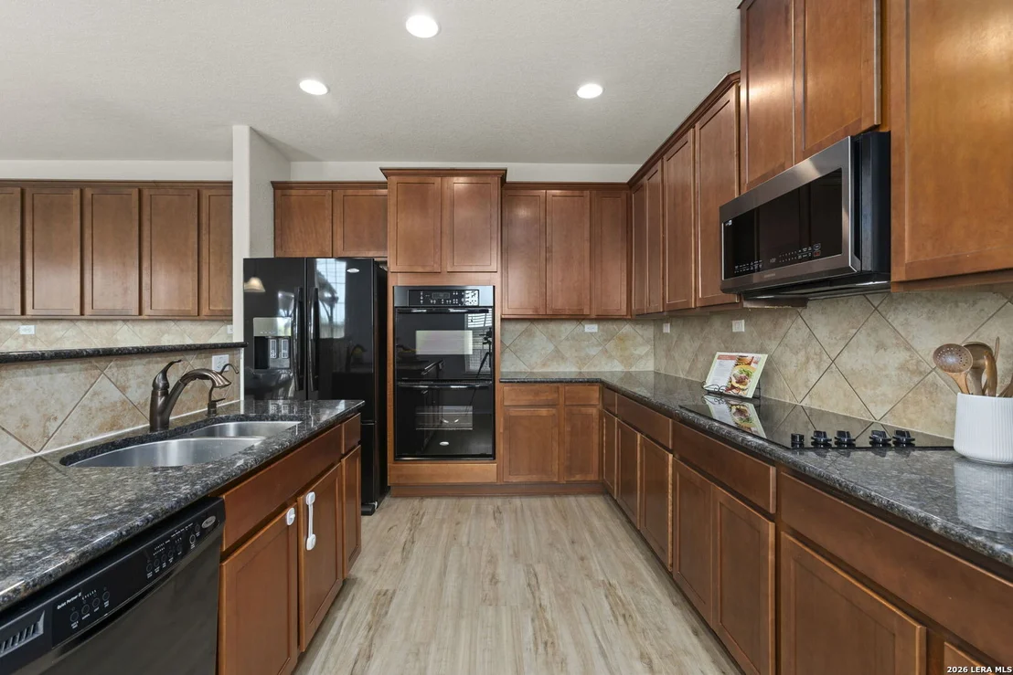 Photo of 228 Winding Riv