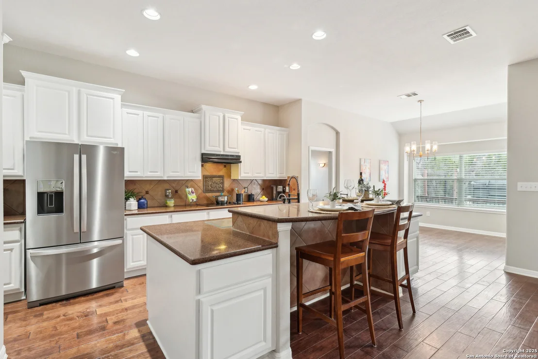 Photo of 605 COUNTY ROAD 2763