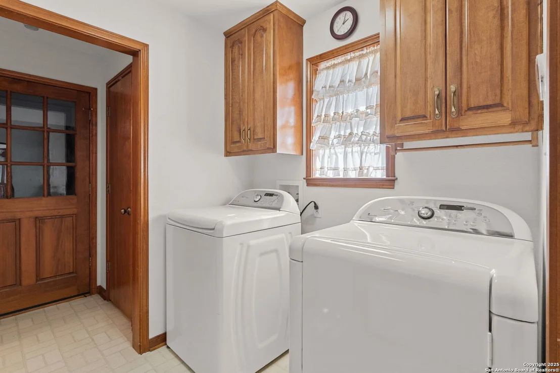 Photo of 1315 Walter Ellison