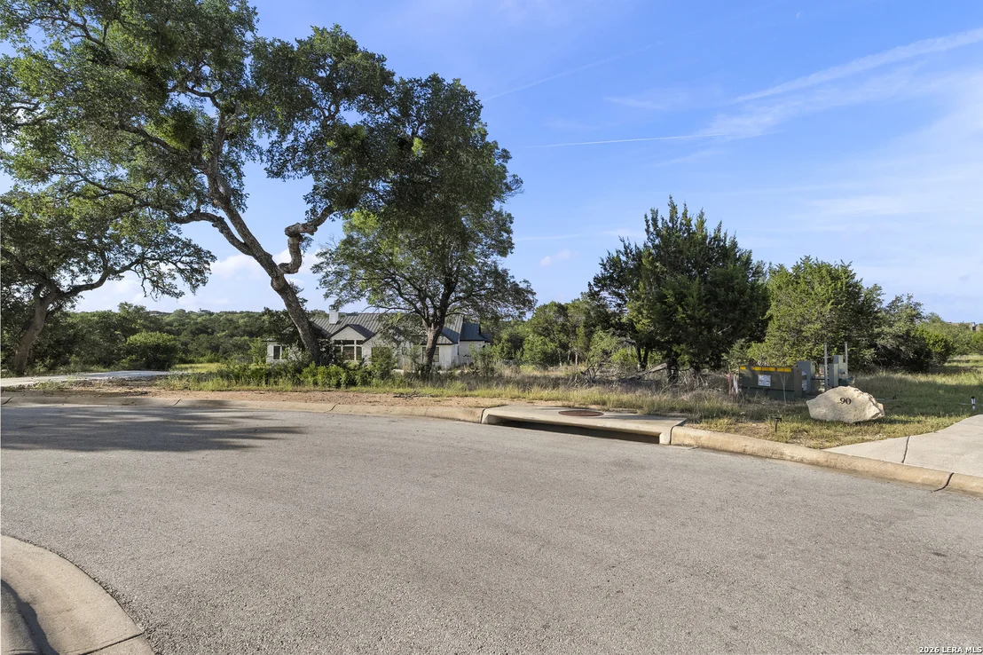 Photo of 9 Ledgestone Trl
