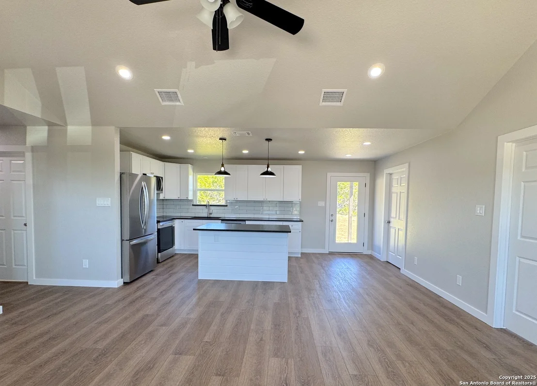 Photo of 1135 Southline