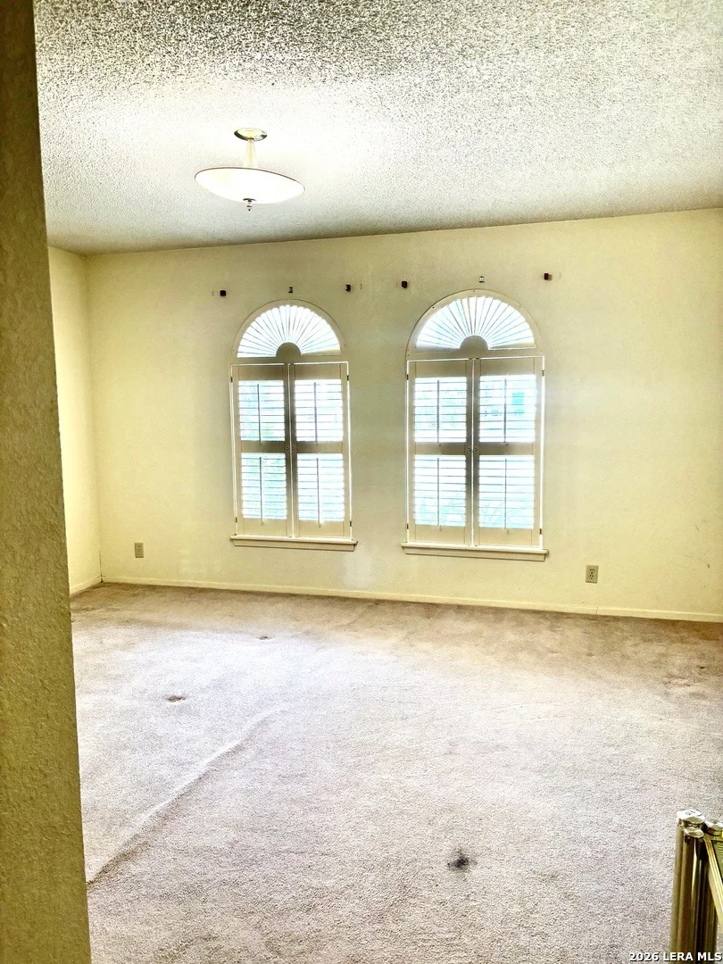 Photo of 413 W AVENUE X