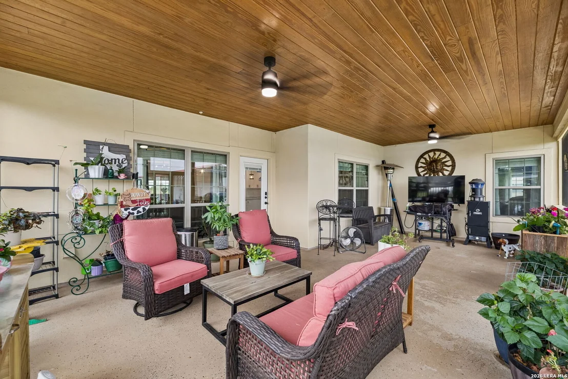 Photo of 9691 Crow Ln