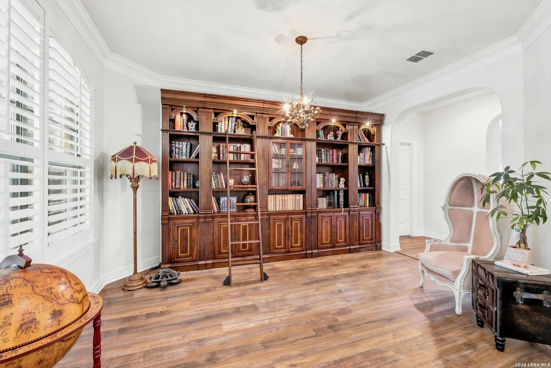 Photo of 3719 Sunset Cliff
