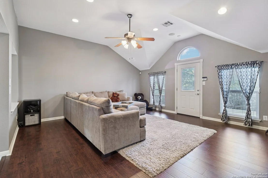 Photo of 407 Mesa Cyn
